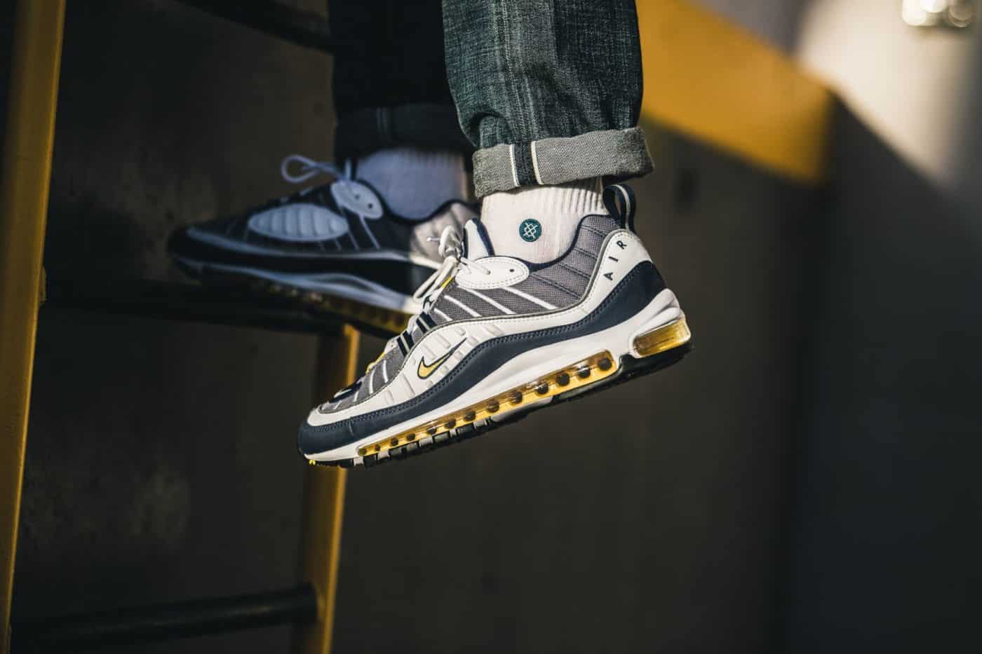 Air max 98 outlet yellow tour on feet